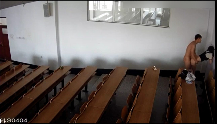 [TQ] Kom naar buiten en hang met mij rond in de klas