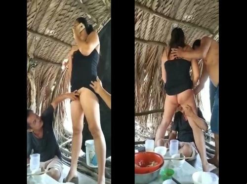 西方飲酒小屋的混亂 - Viet69